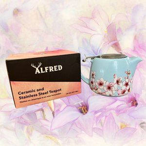 Alfred Ceramic and Stainless Steel 20ox (591ML) Robin Egg Blue Teapot